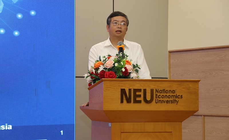 ông Tạ Văn Lợi phát biểu tại hội thảo (ảnh Đăng Khoa) ông Tạ Văn Lợi phát biểu tại hội thảo (ảnh Đăng Khoa)