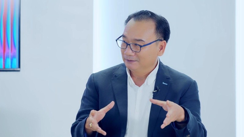 Ông Peter Huỳnh, chủ tịch cộng đồng CIO Việt Nam chia sẻ tại DxTalks