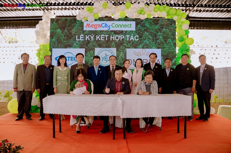 Nhiều phiên ký kết hợp tác được ký kết tại sự kiện Caravan Love – Innovation này