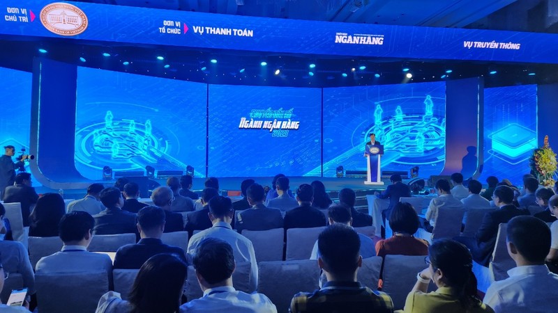 chuyen doi so ngan hang.jpg