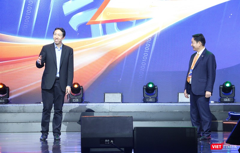 vt_truong gia binh andrew ng.jpg