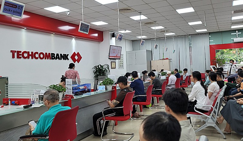 techcombank Nguyen Phong Sac 2.jpg