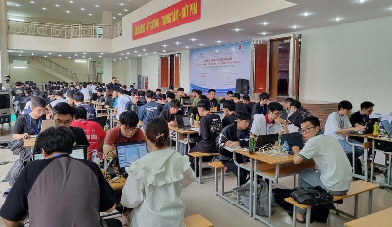 sinh vien voi an toan thong tin 2.jpg