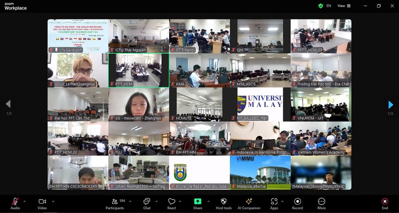 sinh vien thi online.jpg