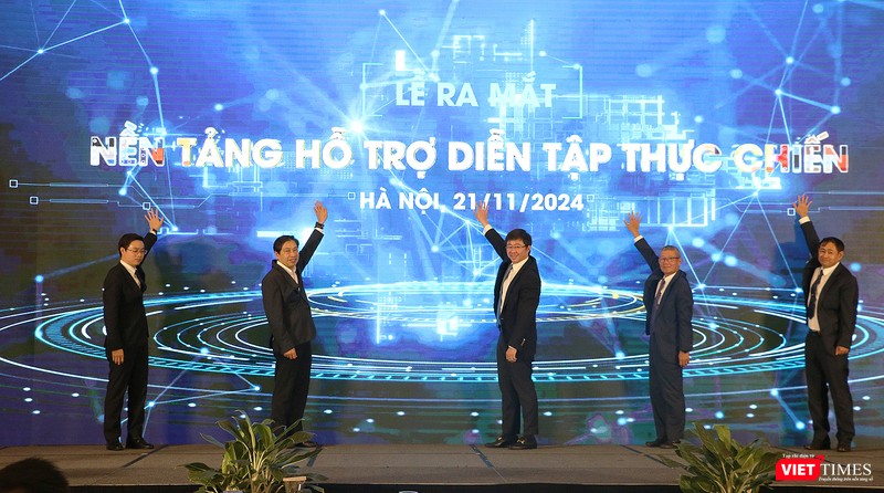 vt_ra mat nen tang ho tro dien tap thuc chien.jpg