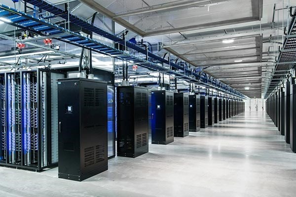 trung tam du lieu.jpg