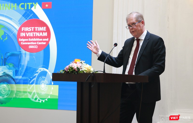 vt_Peter Grothues.jpg