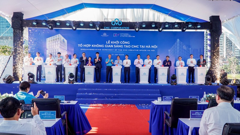 Ảnh 3_ Thủ tướng và Lãnh đạo Chính phủ, Lãnh đạo CMC bấm nút khởi công dự án Không gian sáng tạo CMC Creative Space Hà Nội 1_6_2025.jpg
