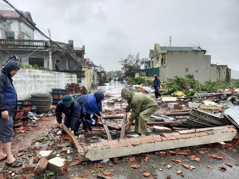 Bão số 10 (Bualoi) gây nhiều thiệt hại cho người dân. Ảnh: Ngày mới Online