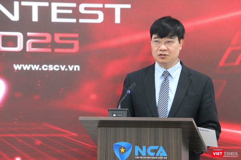 Ông Nguyễn Hồng Quân phát biểu