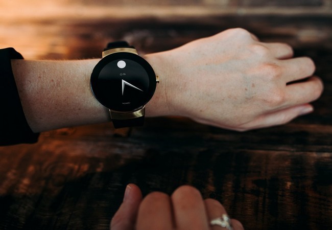 Top 5 đồng hồ thông minh của năm 2017 ảnh 2