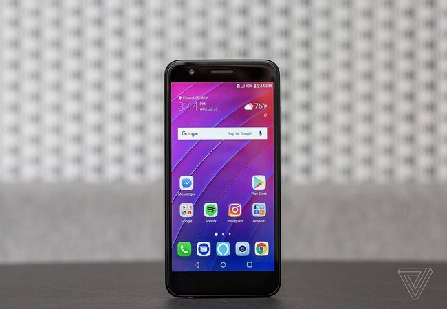 Điện thoại K30 của LG (Ảnh minh họa) Điện thoại K30 của LG (Ảnh minh họa)