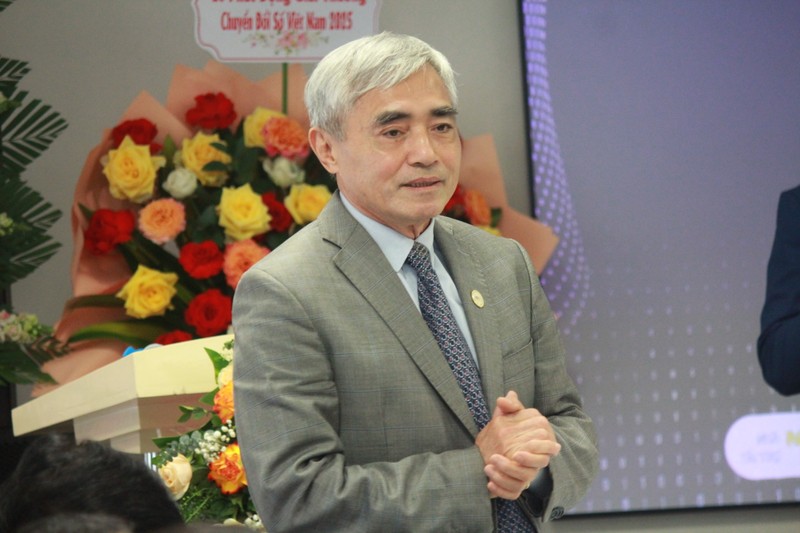 Ông Nguyễn Minh Hồng - nguyên Thứ trưởng Bộ Thông tin và Truyền thông, Chủ tịch Hội truyền thông số Việt Nam, Trưởng ban Chỉ đạo Giải thưởng Chuyển đổi số Việt Nam 2025