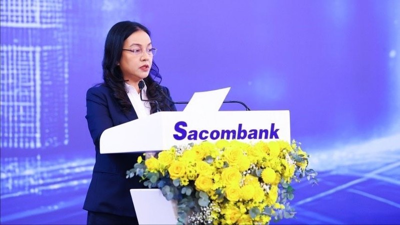 Bà Nguyễn Đức Thạch Diễm tại đại hội đồng cổ đông năm 2025. Ảnh: Sacombank