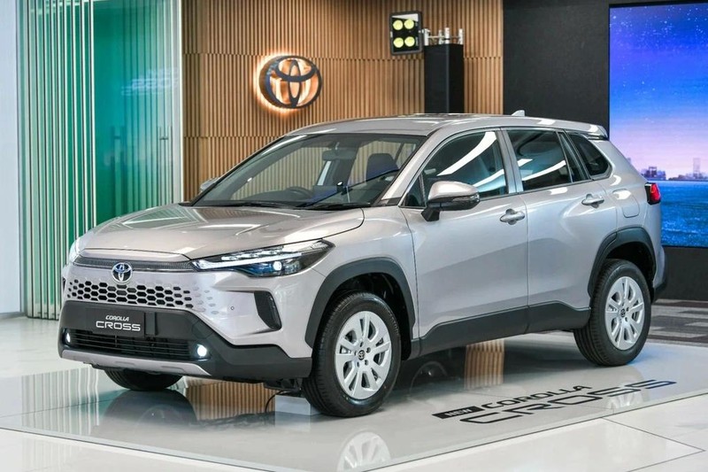 2024-toyota-corolla-cross-18-spo-17122887033122007512382-4026.jpg