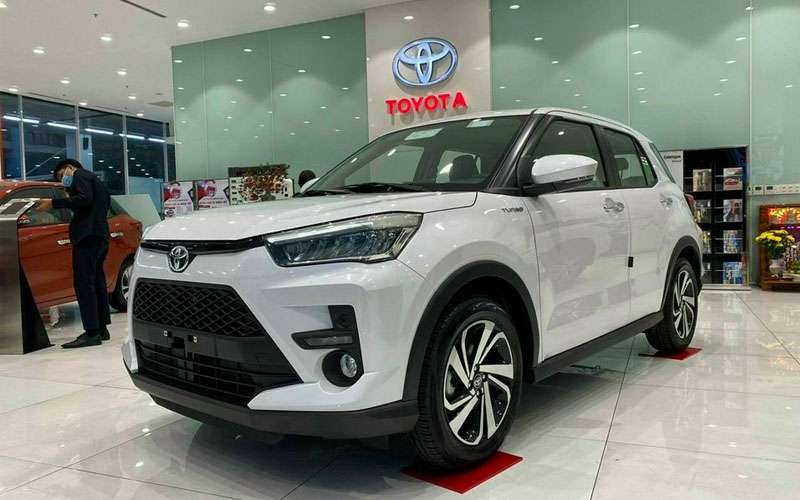 toyota raize..jpg