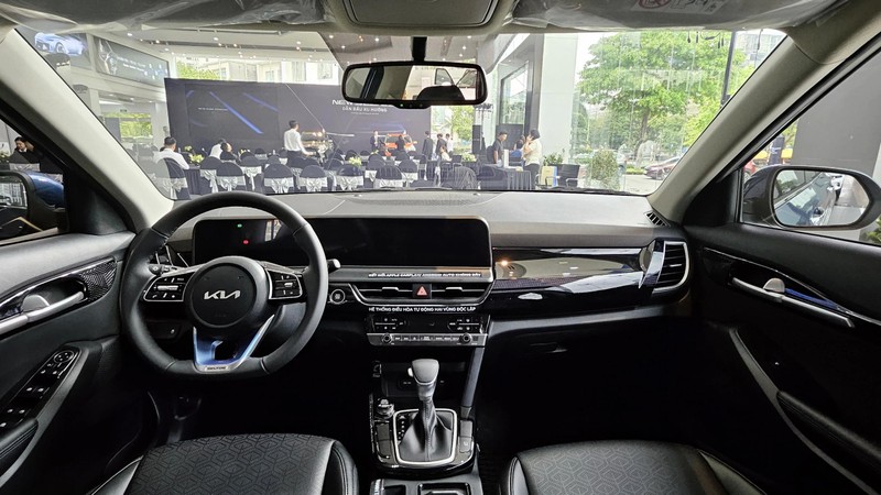 Thiết kế không gian nội thất Kia Seltos 2024.