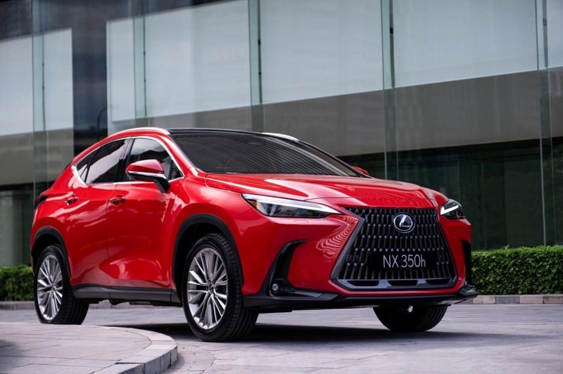Lexus là hãng xe sang nhiều phiên bản hybrid nhất Việt Nam.