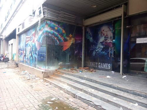 Cảnh hoang tàn của tòa nhà trị giá 55 triệu USD Thuận Kiều Plaza ảnh 11 Cảnh hoang tàn của tòa nhà trị giá 55 triệu USD Thuận Kiều Plaza ảnh 11