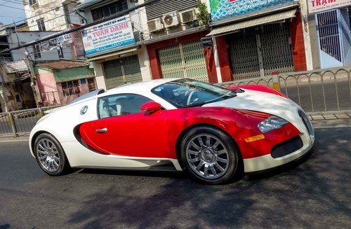 Bugatti Veyron rất ít khi xuất hiện.