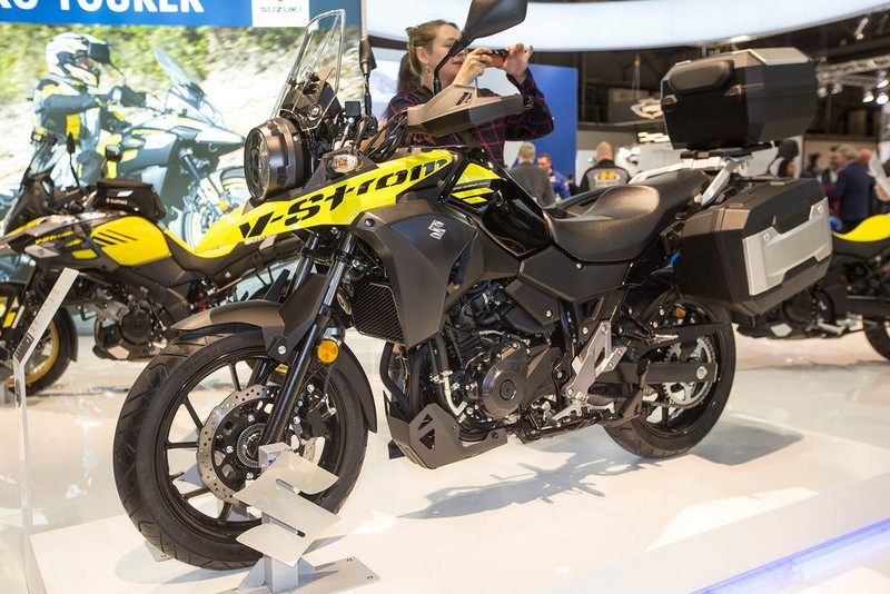 Suzuki DL250 V-Storm Xe Adventure "giá rẻ" mới