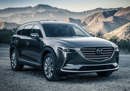 7.Mazda CX-9 2017: Đây là dòng xe SUV cỡ trung mới nhất của Mazda. Xe có kiểu dáng đẹp, phong cách hiện đại, động cơ mạnh mẽ 273 mã lực và tiết kiệm nhiên liệu. CX-9 là sự lựa chọn cho hầu hết khách hàng cư ngụ tại khu vực thành phố.Mazda CX-9 2017thế hệ mới được thiết kế lại từ đầu để cạnh tranh tốt hơn trong phân khúc crossover cỡ trung với các đối thủ như Ford Explorer hay Toyota Highlander.