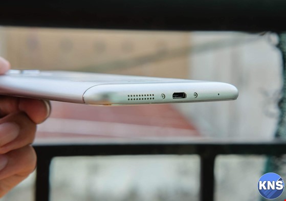 Trên tay chiếc smartphone lấy nét siêu nhanh ảnh 6 Trên tay chiếc smartphone lấy nét siêu nhanh ảnh 6