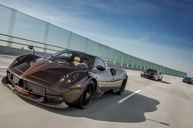 Pagani Huayra độc nhất vô nhị của Manny Khoshbin khoác dàn áo của Hermes. Ảnh:Motortrend.