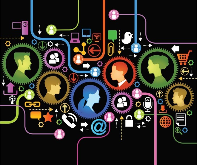 7. Nền tảng công nghệ kỹ thuật số đồng bộ: Trong tương lai, 5 nền tảng sau sẽ được đồng bộ, trở thành lõi phát triển cho các doanh nghiệp: Nền tảng thông tin, nền tảng xây dựng từ trải nghiệm của khách hàng, nền tảng dựa trên số liệu phân tích, Internet của vật dụng (IoT) và hệ sinh thái kinh doanh. Ảnh: ET Group.