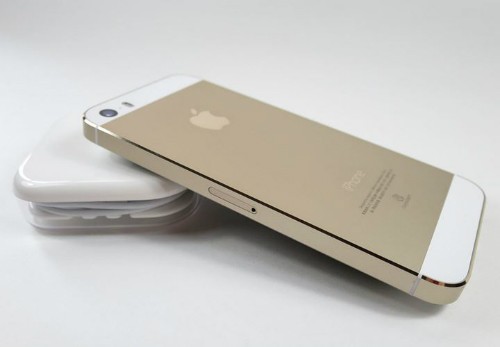 iPhone 5s trên thị trường xách tay nằm trong nhóm smartphone giá rẻ.