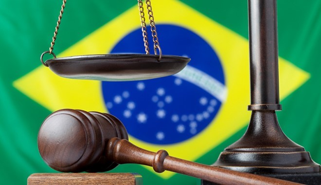 10 chủ đề nóng nhất mạng xã hội năm 2016 ảnh 2