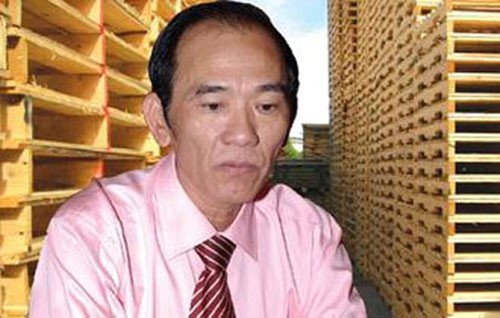 DRH – TTF – KSB: “Lên thảm nhung, xuống cát bụi cùng nhau”?