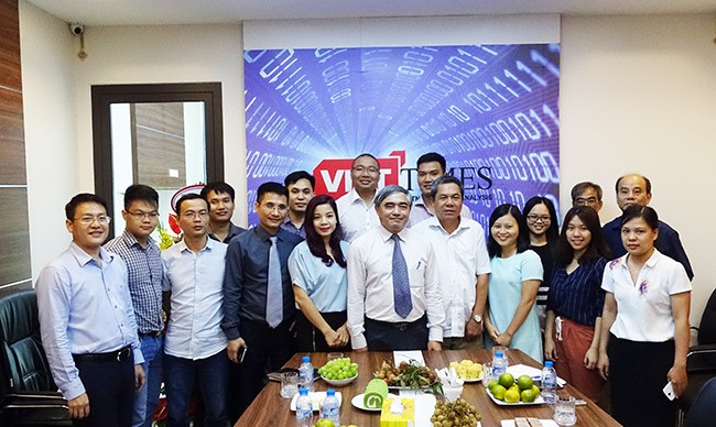 Chủ tịch Hội Truyền thông số VN chúc mừng VietTimes nhân ngày Báo chí Cách mạng ảnh 3