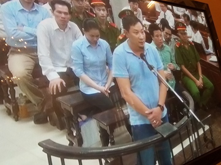 Hà Văn Thắm muốn nhận tội cho thuộc cấp, xin tình tiết tăng nặng cho bản thân ảnh 1