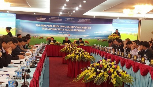 Tại tọa đàm “Phát triển ngành công nghiệp chăn nuôi bò” diễn ra tại Hà Tĩnh vào đầu năm 2016, ông Trần Bắc Hà từng khẳng định BIDV đã xây dựng và ban hành gói tín dụng phát triển ngành công nghiệp chăn nuôi bò giai đoạn đầu lên tới 1 tỷ USD. (Ảnh: Internet)