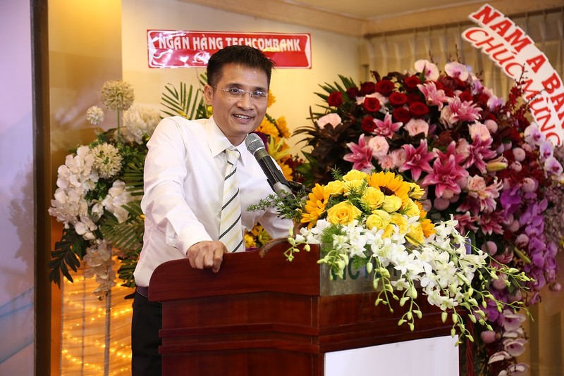 Phó Tổng Thư ký VDCA đặc trách, Chủ nhiệm Tạp chí điện tử VietTimes phát biểu giao nhiệm vụ cho Văn phòng đại diện tạp chí tại Tp.HCM.