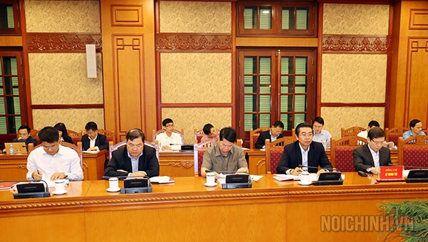 Các đồng chí tham dự Cuộc họp Các đồng chí tham dự Cuộc họp