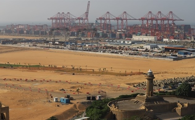 Một dự án Cảng ở Sri Lanka nằm trong sáng kiến BRI đang gây tranh cãi tại quốc gia Nam Á. Một dự án Cảng ở Sri Lanka nằm trong sáng kiến BRI đang gây tranh cãi tại quốc gia Nam Á.