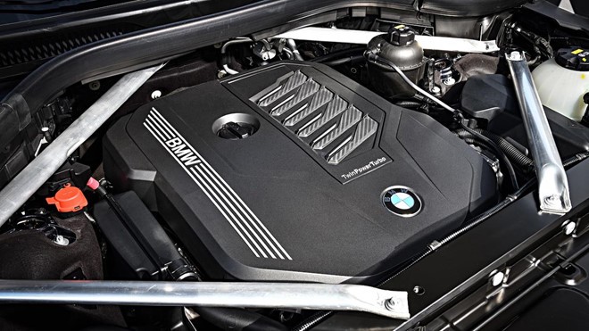 Moi ra duoc vai tuan, BMW X7 da phai trieu hoi gap vi loi ghe ngoi hinh anh 5 