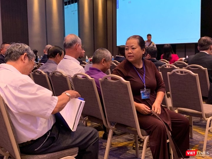 Cổ đông cười chua chát trước thực tế ở Eximbank... Cổ đông cười chua chát trước thực tế ở Eximbank...