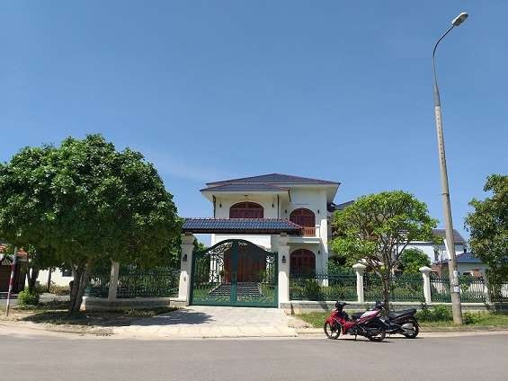 Thửa đất của nhà nguyên Bí thư tỉnh ủy Quảng Nam Vũ Ngọc Hoàng mà Kiểm toán Nhà nước đã "điểm danh". (Ảnh: Internet) Thửa đất của nhà nguyên Bí thư tỉnh ủy Quảng Nam Vũ Ngọc Hoàng mà Kiểm toán Nhà nước đã "điểm danh". (Ảnh: Internet)