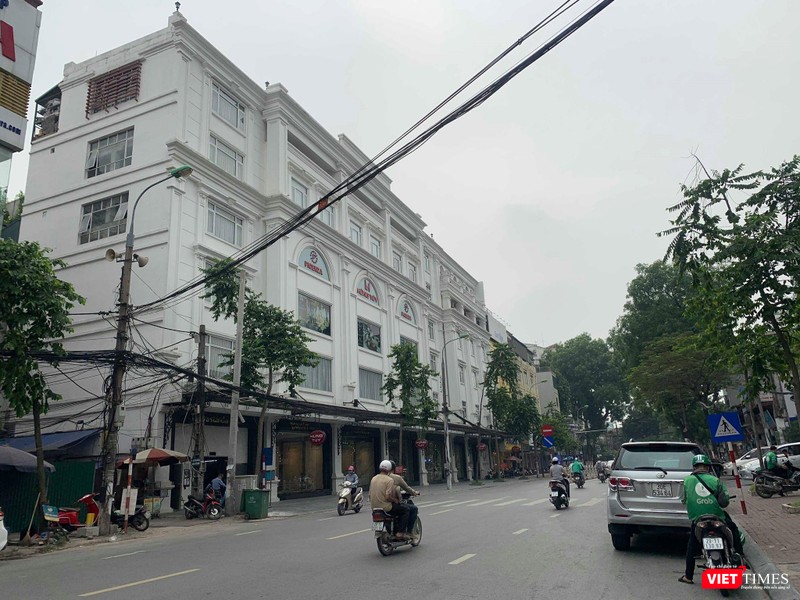 Tòa nhà Picenza, đại bản doanh của Hùng Túy, tại số 20 Cát Linh. Tòa nhà Picenza, đại bản doanh của Hùng Túy, tại số 20 Cát Linh.