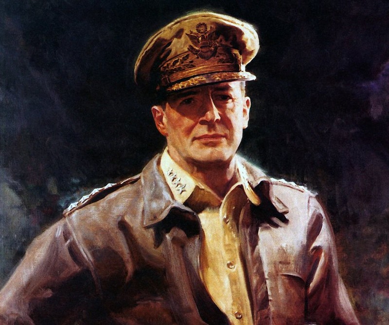 MacArthur - vị tướng Mỹ được người dân Nhật Bản kính trọng.