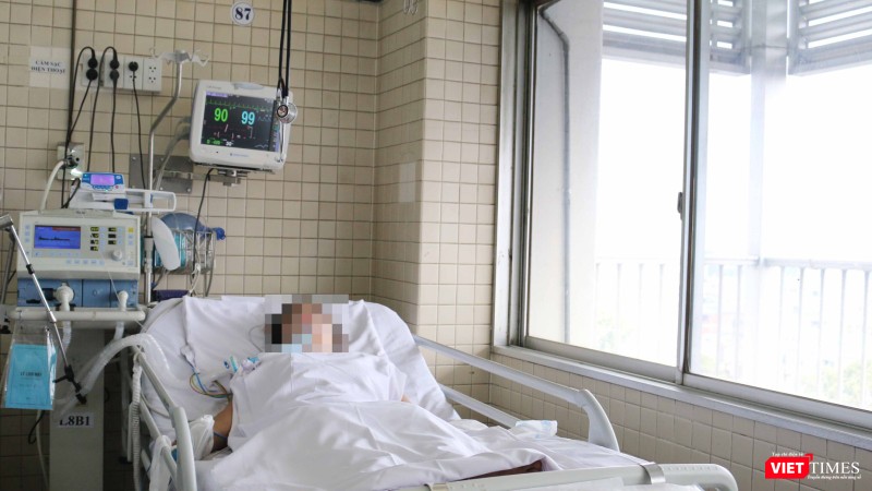 TP.HCM: Cháy nhà, bố tử vong, cấp cứu ba mẹ con bị ngạt khói