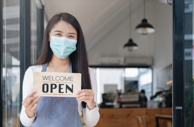 Ngân hàng có nhiều chính sách đảm bảo an toàn trong dịch, hỗ trợ khách hàng.