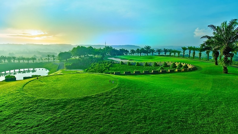 Giá vàng hôm nay 2/9: Tăng vọt ảnh 3 Chân dung chủ đầu tư sân golf VinaCapital 1.200 tỷ đồng tại Đà Nẵng