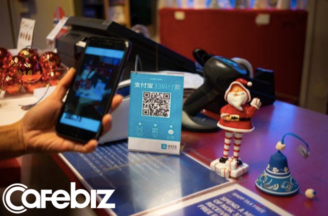 Đằng sau những khuyến mại giảm giá 30%, hoàn tiền 10% của các ví điện tử như Momo, Moca, VNPay...: Cuộc chiến đốt tiền khô máu chưa biết khi nào và ai là người chiến thắng! - Ảnh 3.