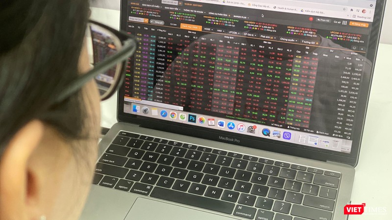 Loạt công ty chứng khoán báo lãi lớn trong nửa đầu năm 2021