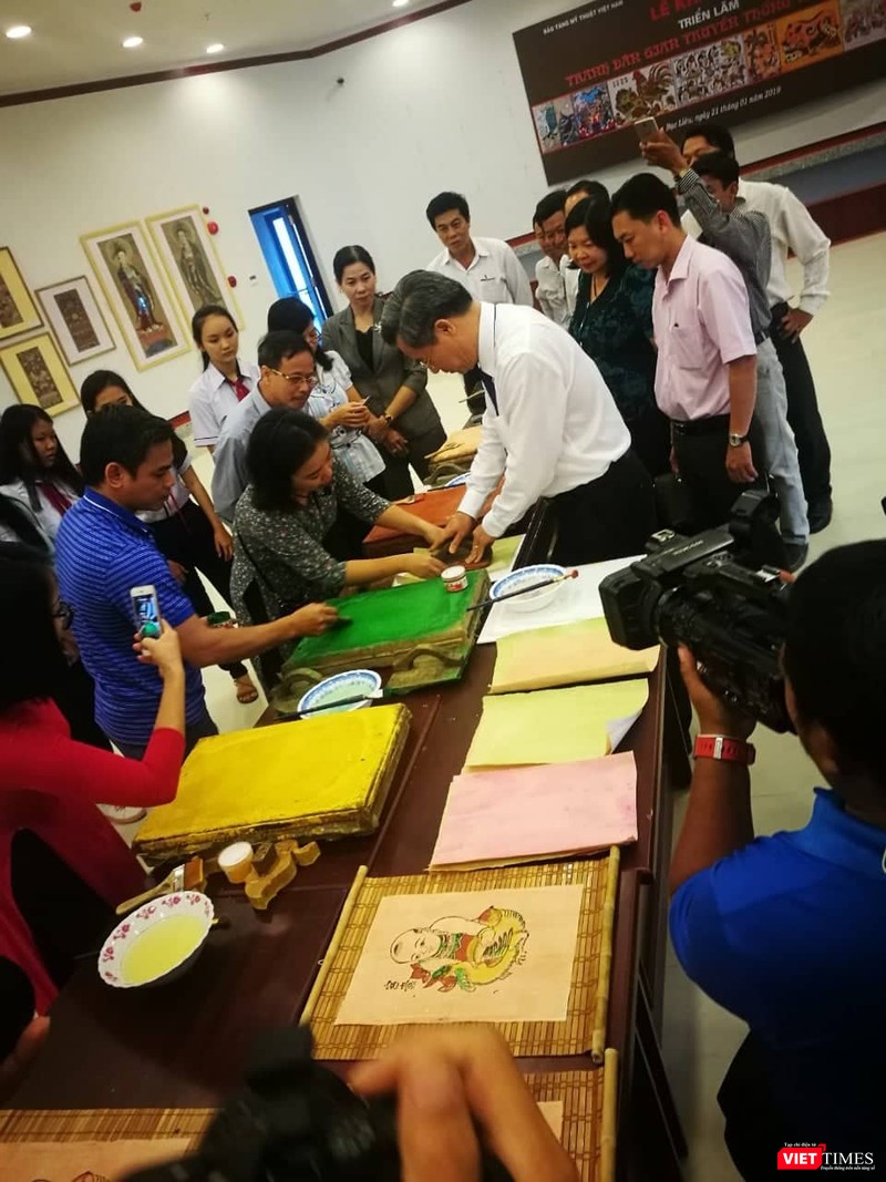 Gia tài văn hóa dân gian quý báu cần được nhiều người Việt đương đại trải nghiệm