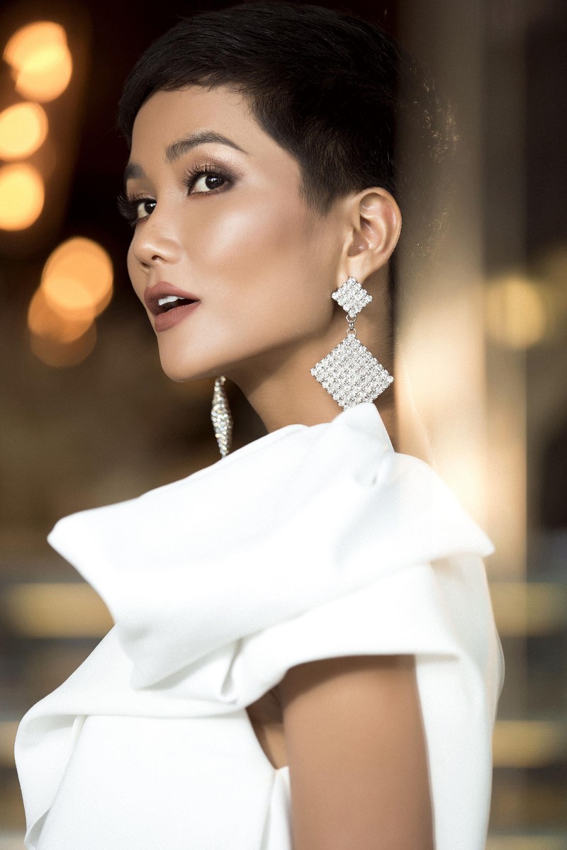 Hoa hậu H'Hen Niê lọt top 50 người phụ nữ có ảnh hưởng nhất Việt Nam 2019 Hoa hậu H'Hen Niê lọt top 50 người phụ nữ có ảnh hưởng nhất Việt Nam 2019